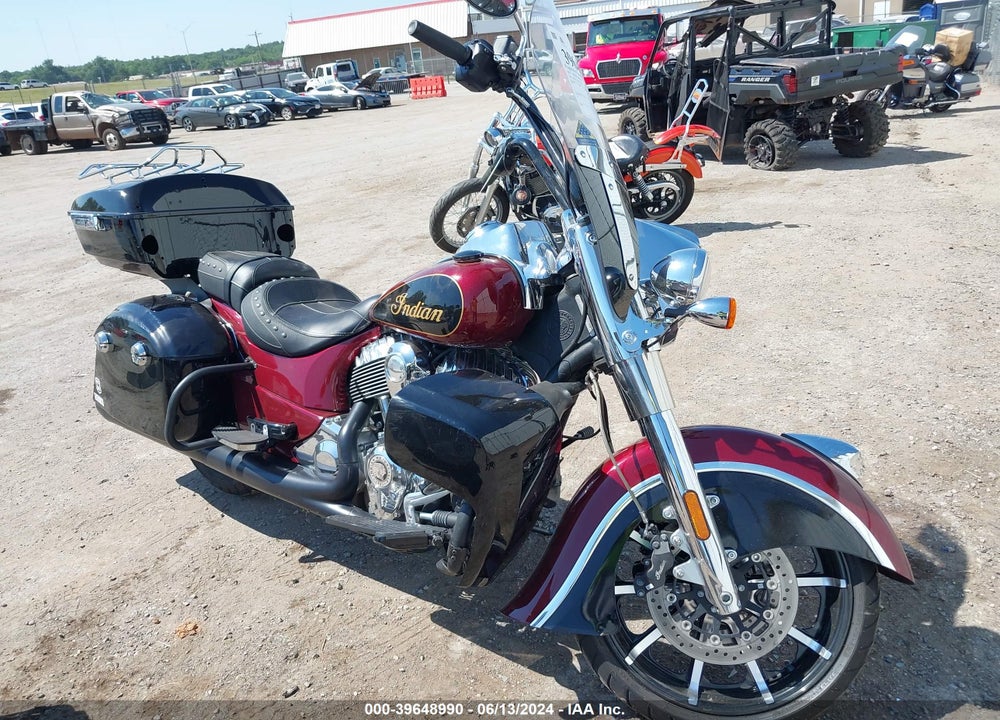 2017 INDIAN MOTORCYCLE CO. CHIEF CLASSIC VIN: 56KCCCAAXH3356361