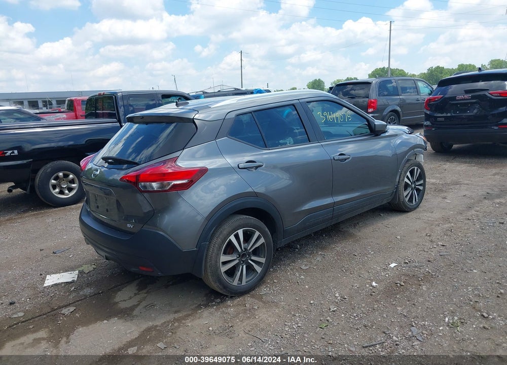 2018 NISSAN KICKS SV VIN: 3N1CP5CU6JL535510
