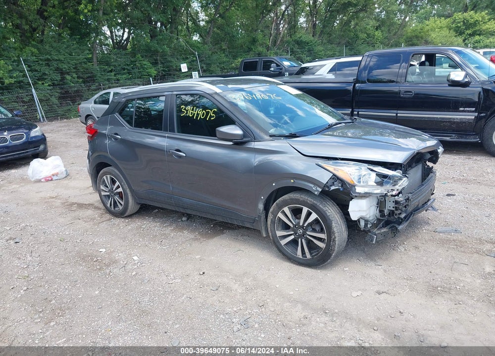 2018 NISSAN KICKS SV VIN: 3N1CP5CU6JL535510