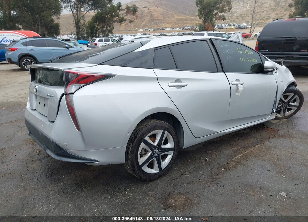2018 TOYOTA PRIUS THREE TOURING VIN: JTDKARFU2J3552703