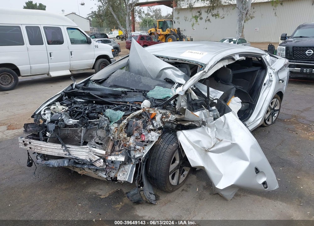 2018 TOYOTA PRIUS THREE TOURING VIN: JTDKARFU2J3552703