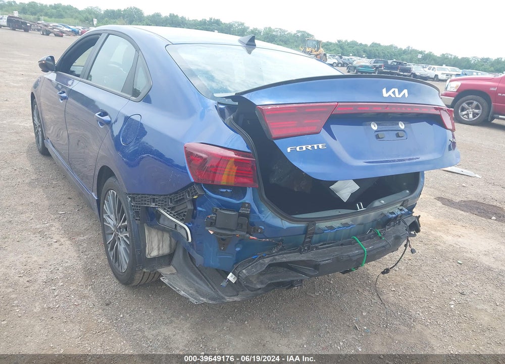 2024 KIA FORTE GT LINE VIN: 3KPF54AD3RE757581
