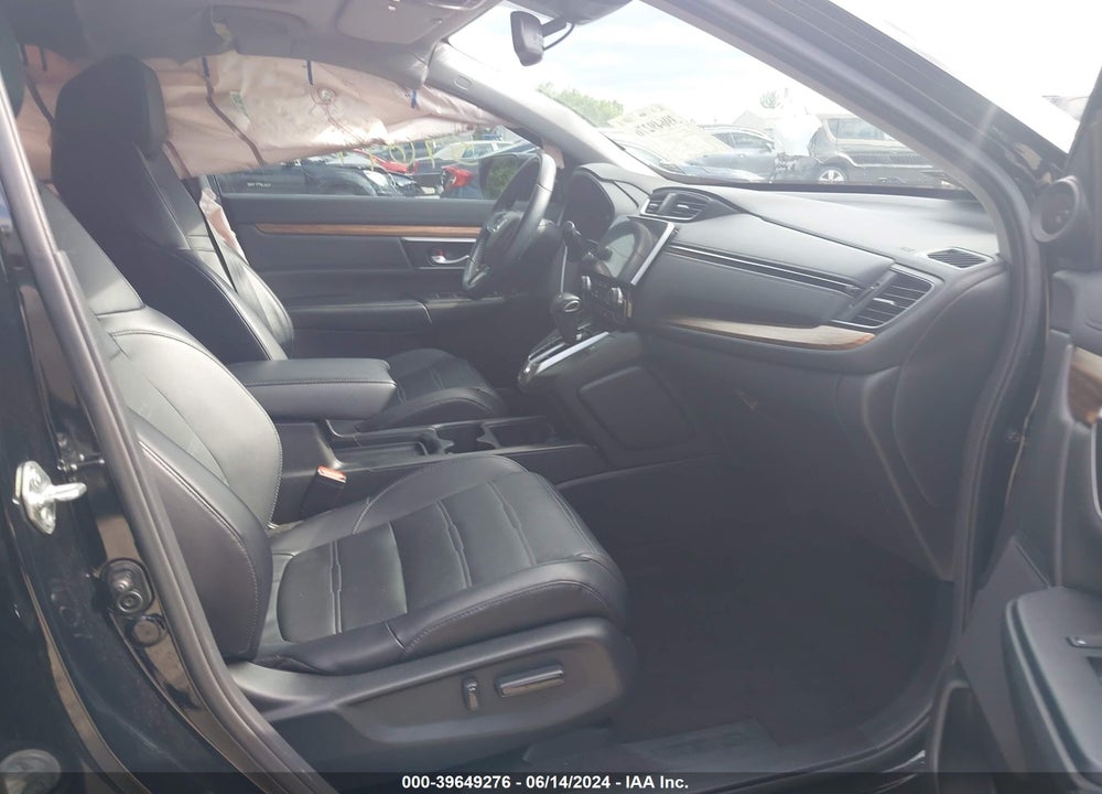 2018 HONDA CR-V TOURING VIN: 2HKRW2H9XJH150805
