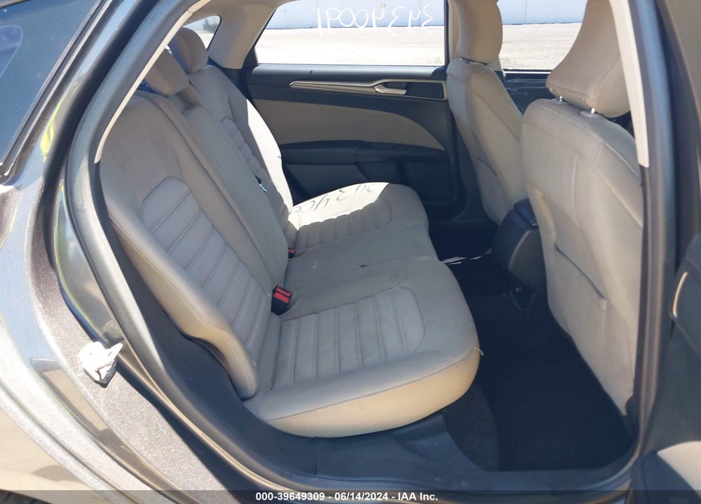 2017 FORD FUSION S VIN: 3FA6P0G77HR108531