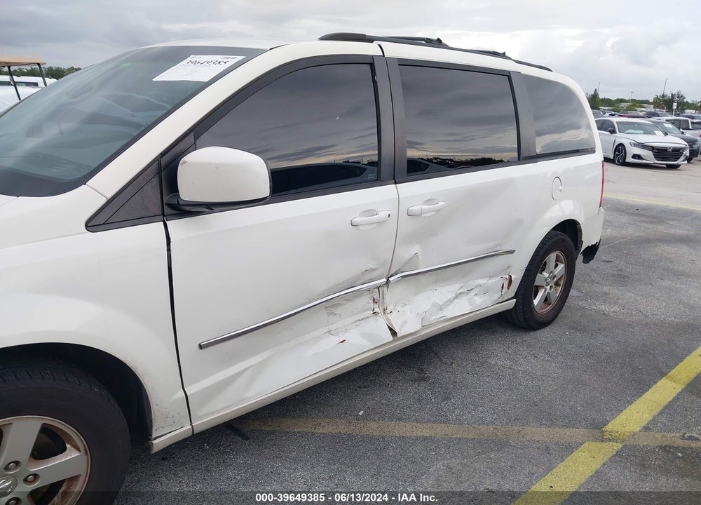 2010 DODGE GRAND CARAVAN SXT VIN: 2D4RN5D1XAR239624