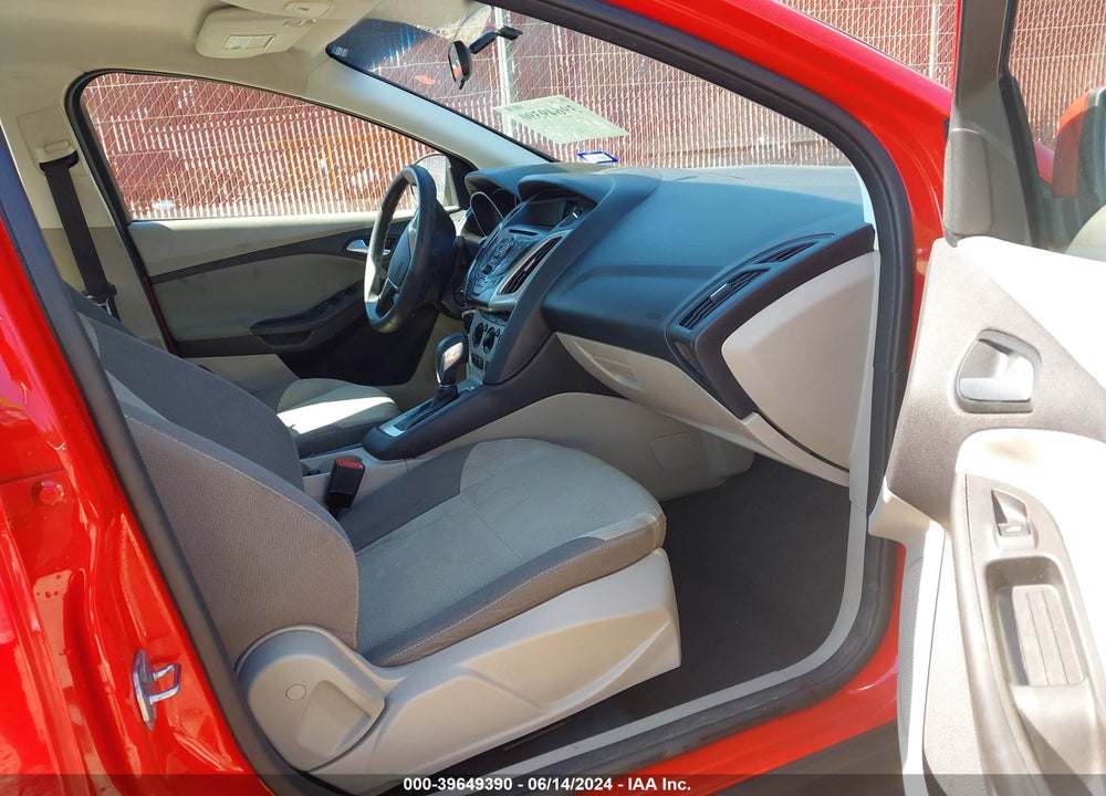 2014 FORD FOCUS SE VIN: 1FADP3F23EL436523