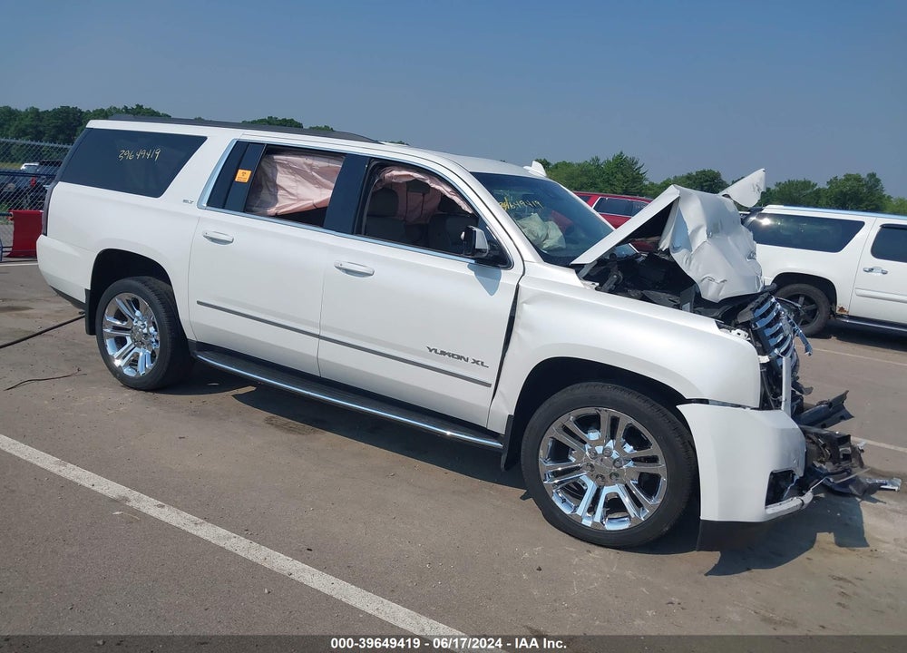 2017 GMC YUKON XL SLT VIN: 1GKS2GKC8HR384902