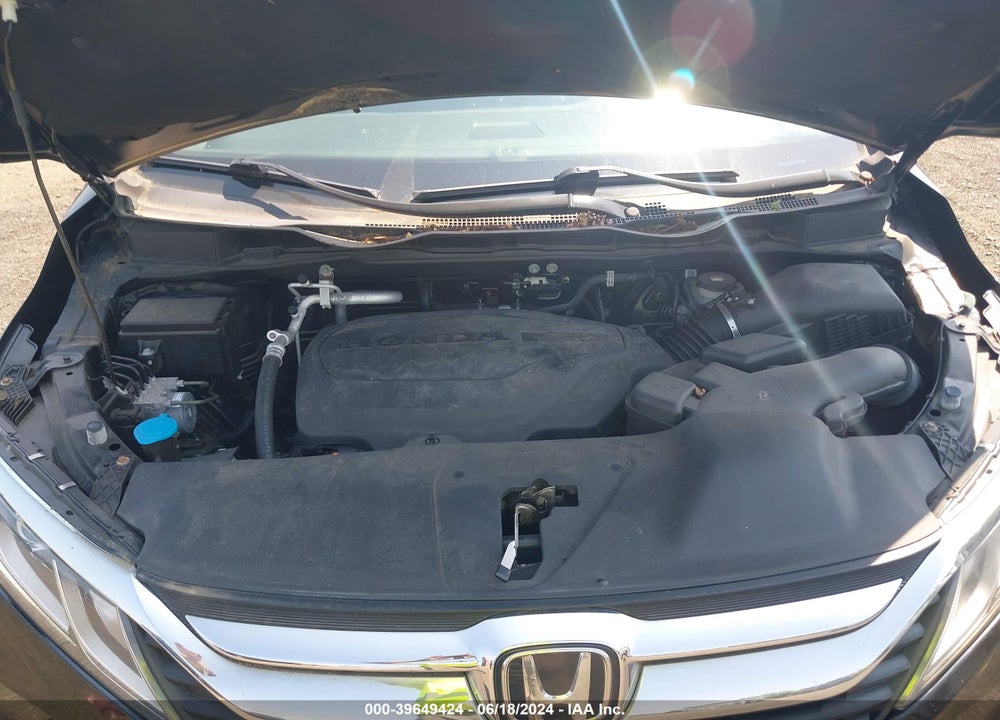 2018 HONDA ODYSSEY VIN: 5FNRL6H7XJB082664