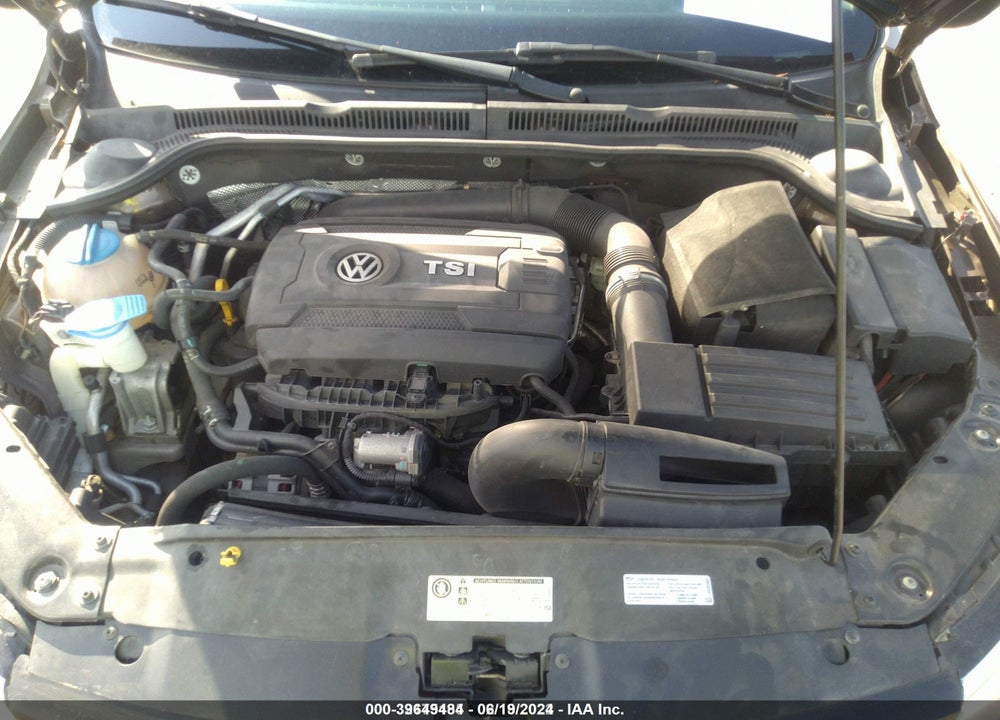 2014 VOLKSWAGEN JETTA 1.8T SE VIN: 3VWD07AJXEM213444