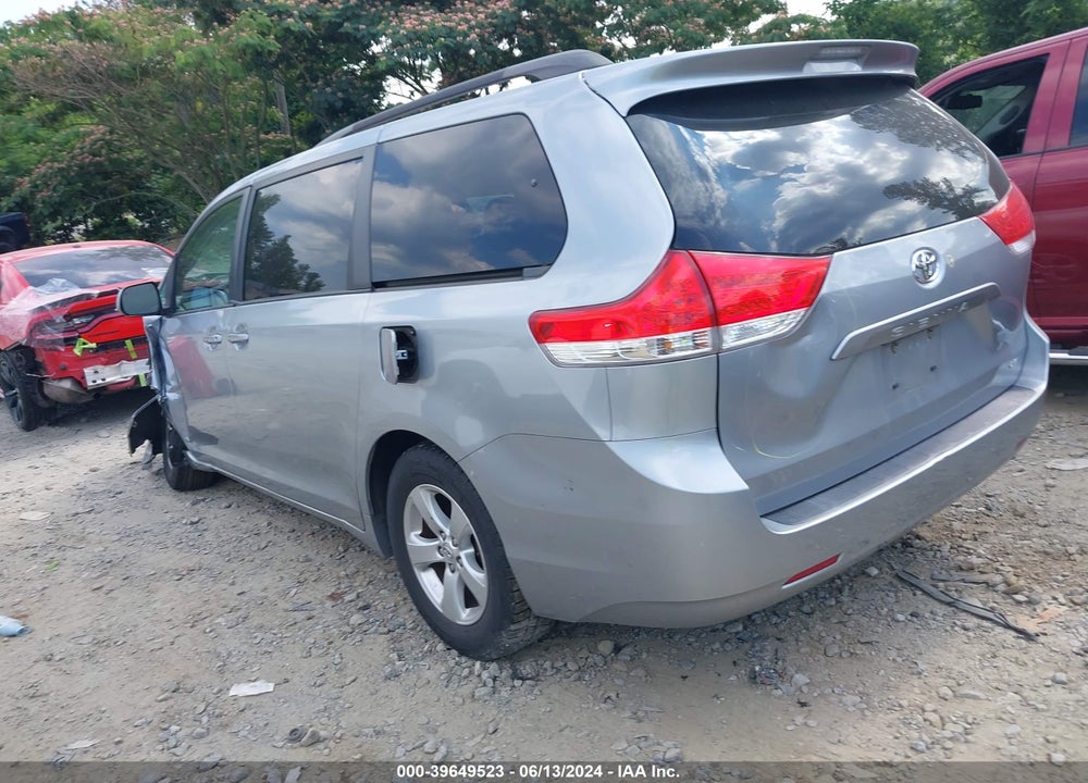 2014 TOYOTA SIENNA LE V6 8 PASSENGER VIN: 5TDKK3DC0ES485639