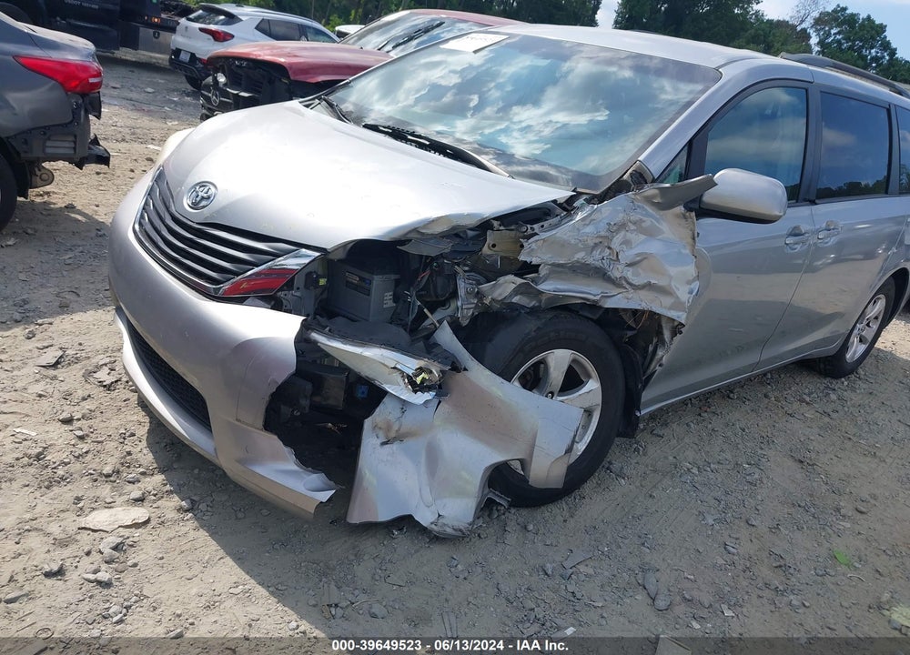 2014 TOYOTA SIENNA LE V6 8 PASSENGER VIN: 5TDKK3DC0ES485639