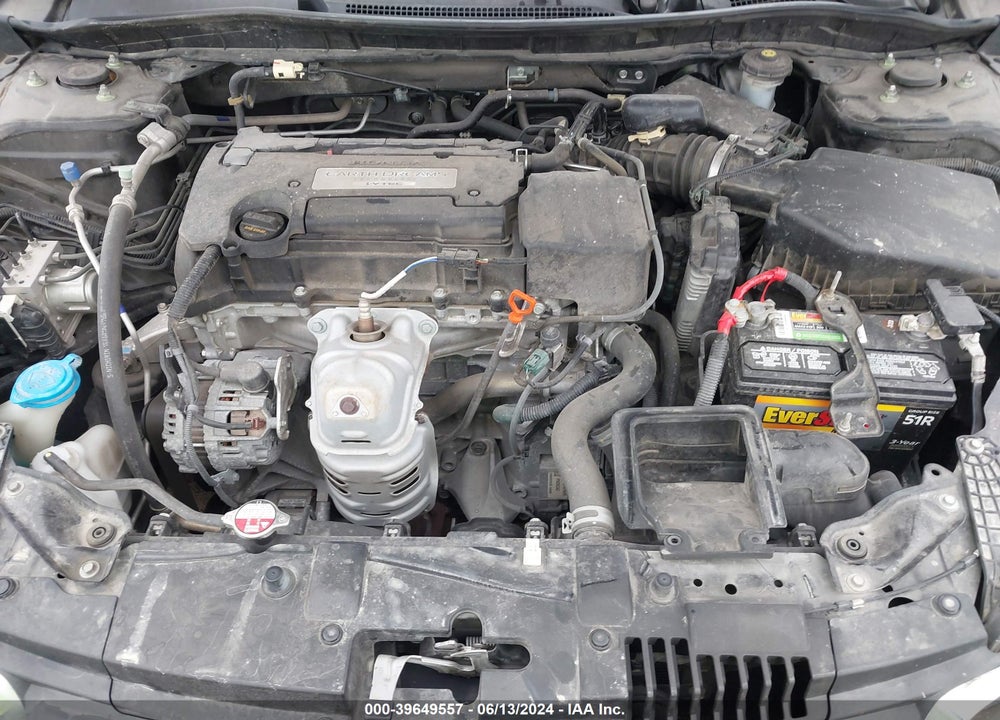 2015 HONDA ACCORD VIN: 1HGCR2F38FA181305
