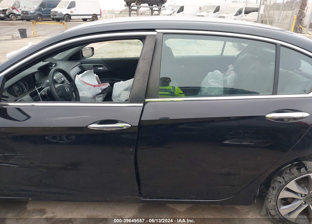 2015 HONDA ACCORD VIN: 1HGCR2F38FA181305