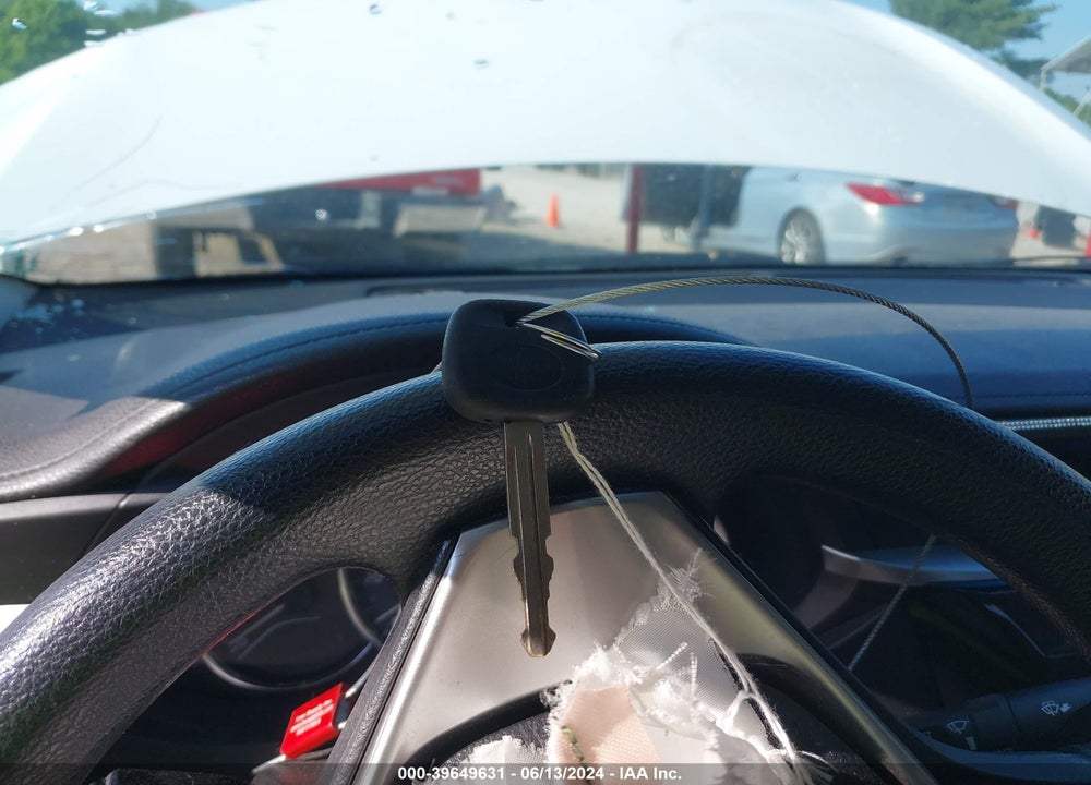 2014 TOYOTA COROLLA LE VIN: 2T1BURHE1EC190535