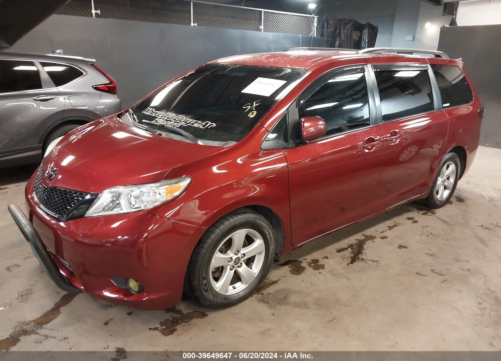 2017 TOYOTA SIENNA LE 8 PASSENGER VIN: 5TDKZ3DC5HS825027