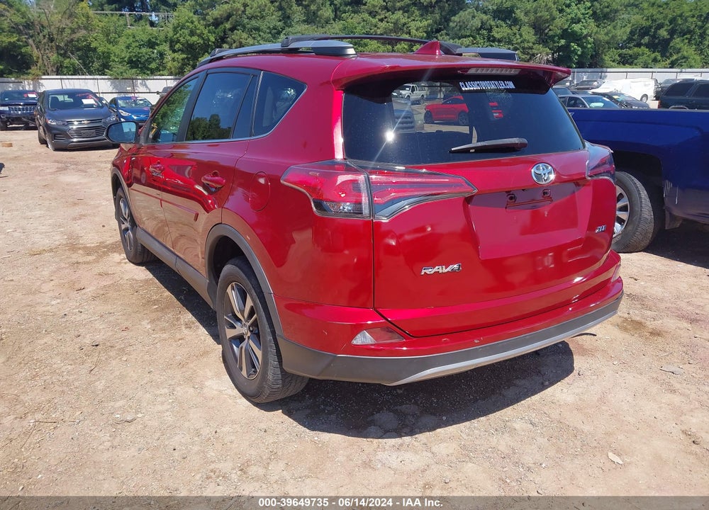 2018 TOYOTA RAV4 XLE VIN: 2T3WFREV0JW454943
