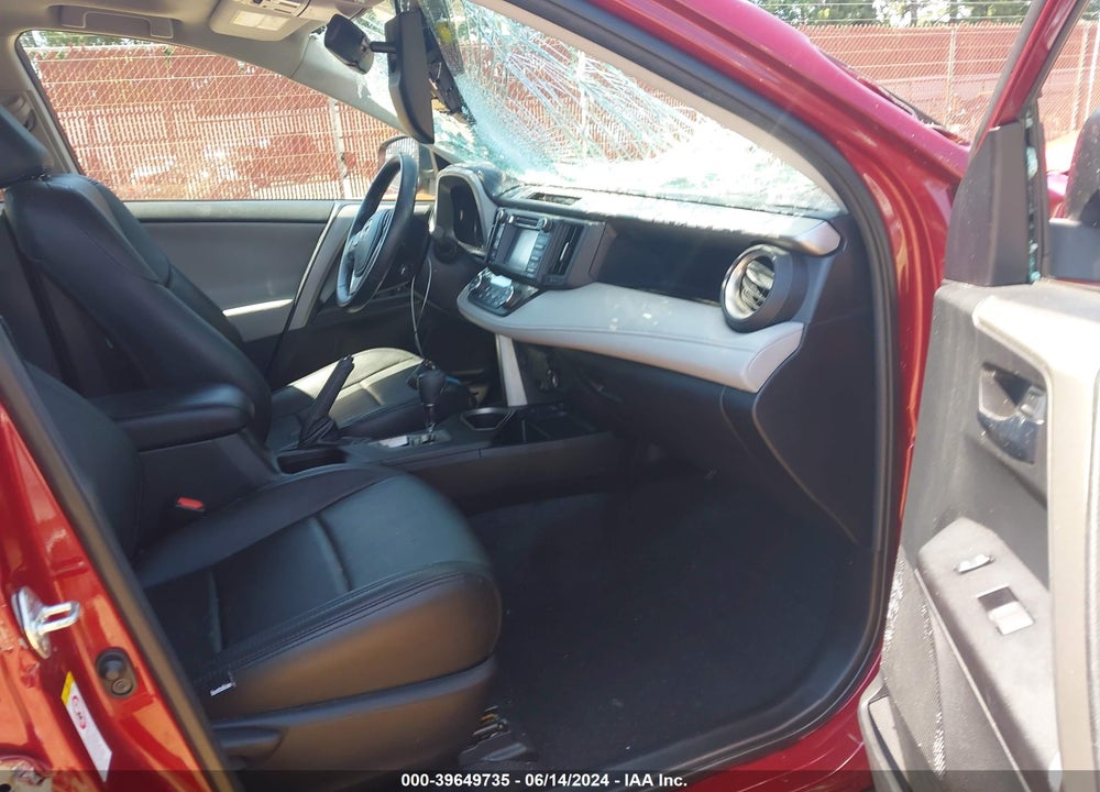 2018 TOYOTA RAV4 XLE VIN: 2T3WFREV0JW454943