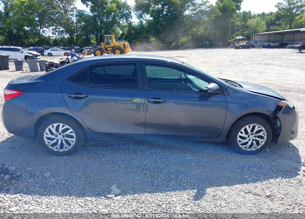 2018 TOYOTA COROLLA LE VIN: 5YFBURHE2JP846963