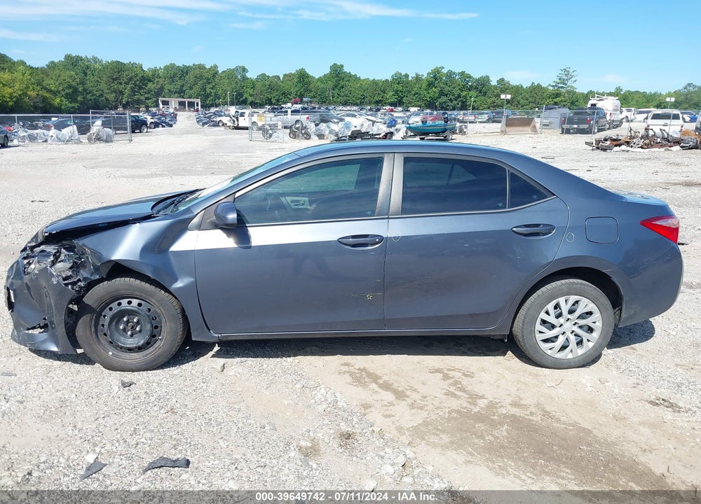 2018 TOYOTA COROLLA LE VIN: 5YFBURHE2JP846963