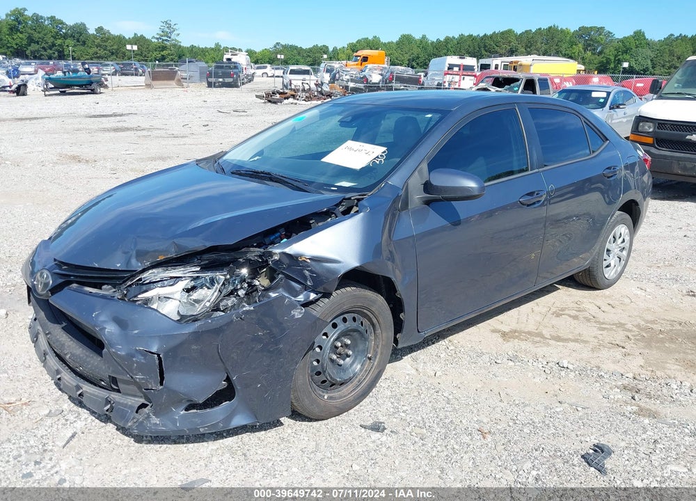 2018 TOYOTA COROLLA LE VIN: 5YFBURHE2JP846963