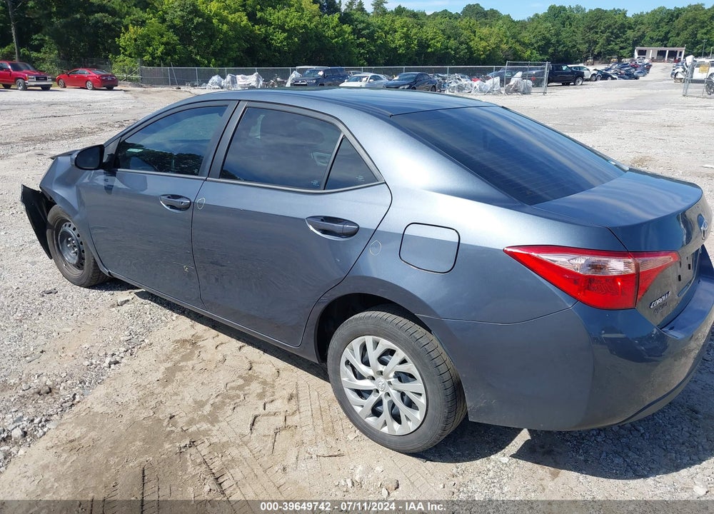 2018 TOYOTA COROLLA LE VIN: 5YFBURHE2JP846963