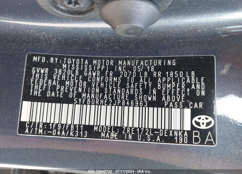2018 TOYOTA COROLLA LE VIN: 5YFBURHE2JP846963