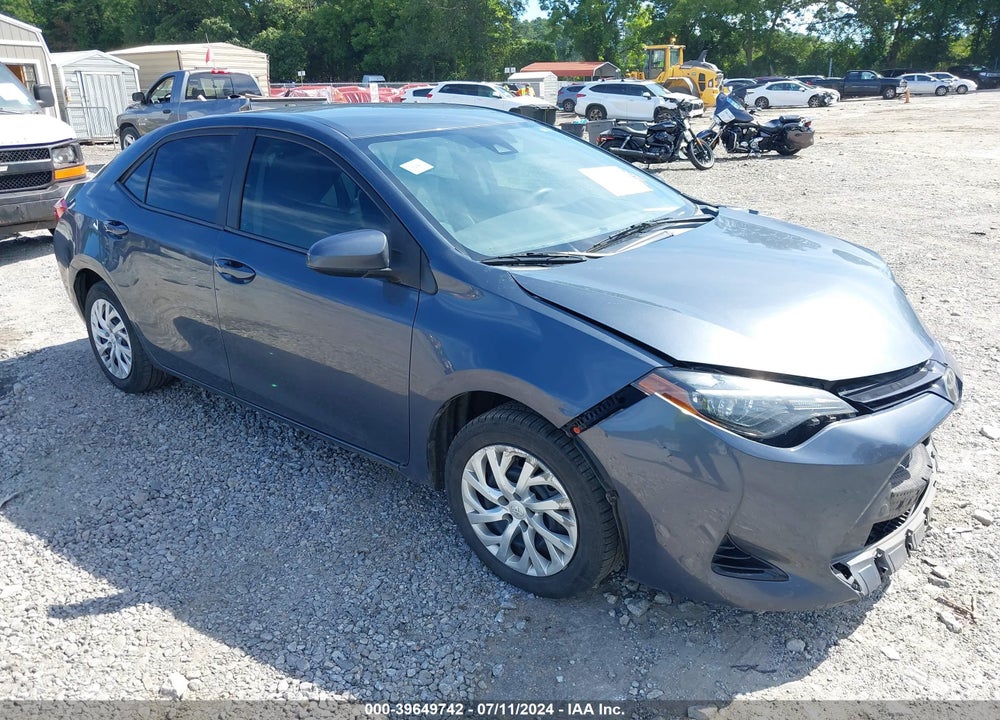 2018 TOYOTA COROLLA LE VIN: 5YFBURHE2JP846963