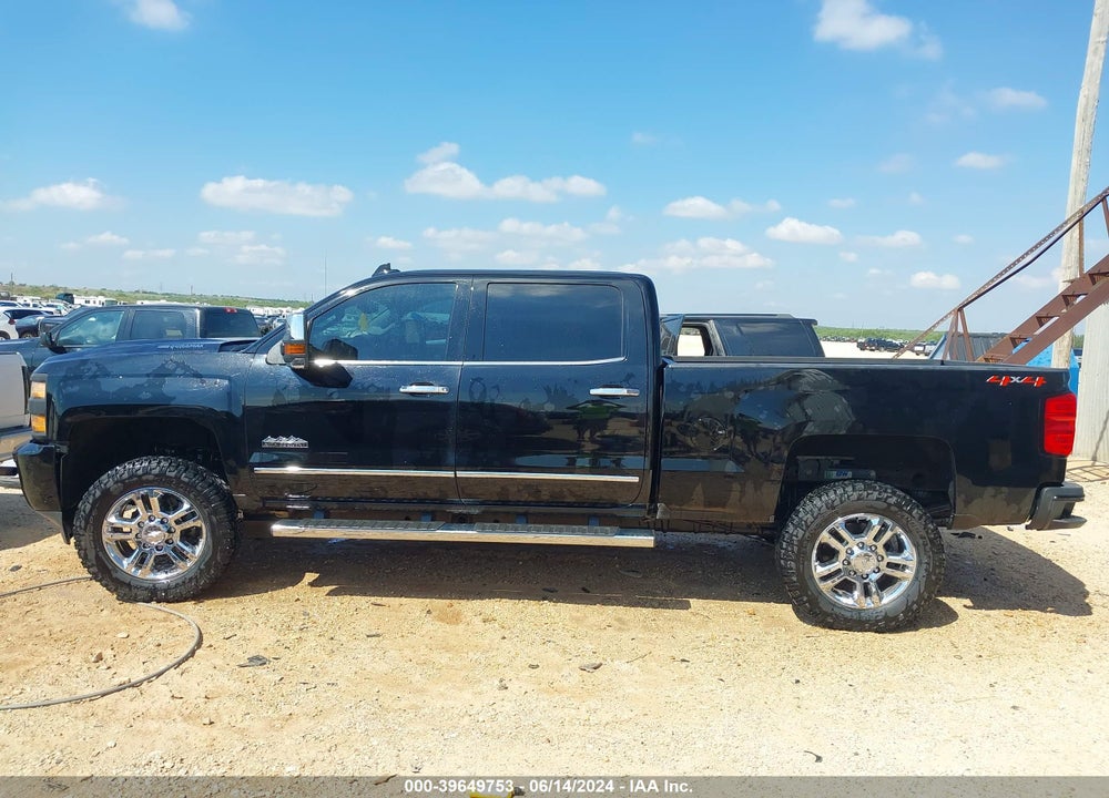 2018 CHEVROLET SILVERADO 2500HD HIGH COUNTRY VIN: 1GC1KXEY2JF223113