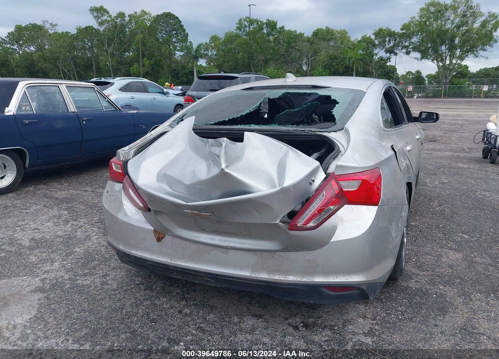 2019 CHEVROLET MALIBU LT VIN: 1G1ZD5ST1KF108183