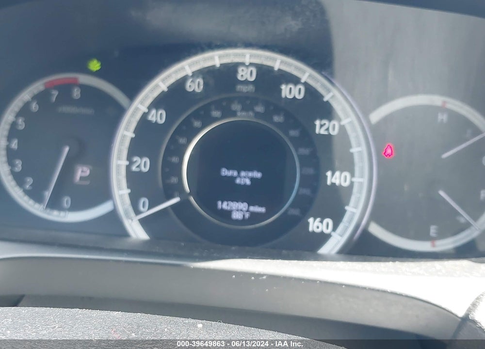 2016 HONDA ACCORD VIN: 1HGCR2F01GA163235
