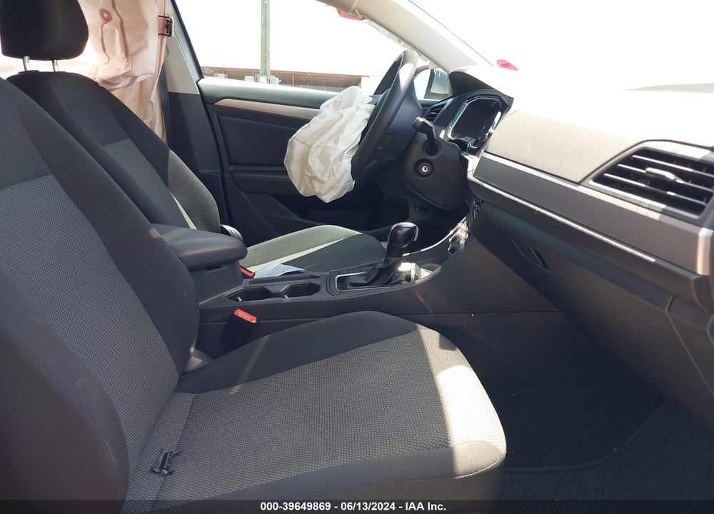 2019 VOLKSWAGEN JETTA 1.4T R-LINE/1.4T S/1.4T SE VIN: 3VWC57BUXKM249815