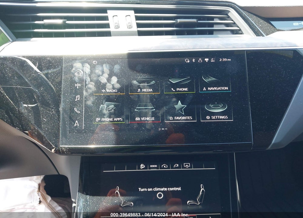 2022 AUDI E-TRON PREMIUM QUATTRO VIN: WA1AAAGE9NB037899
