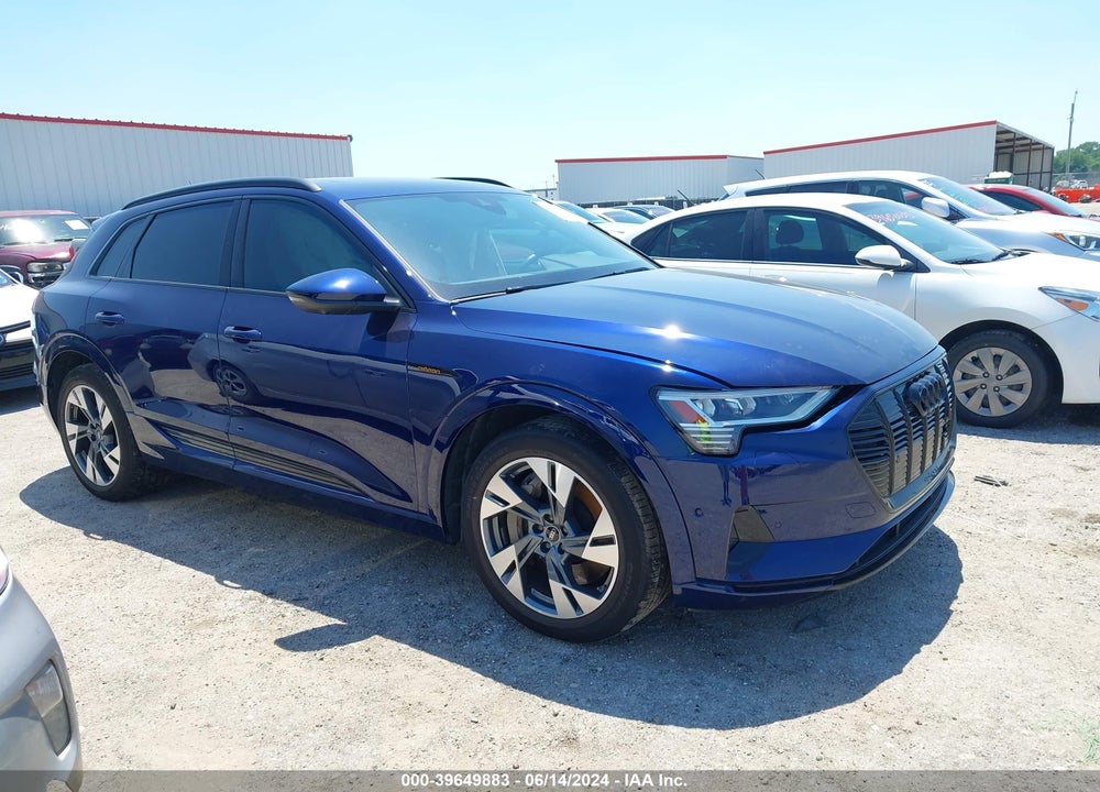 2022 AUDI E-TRON PREMIUM QUATTRO VIN: WA1AAAGE9NB037899