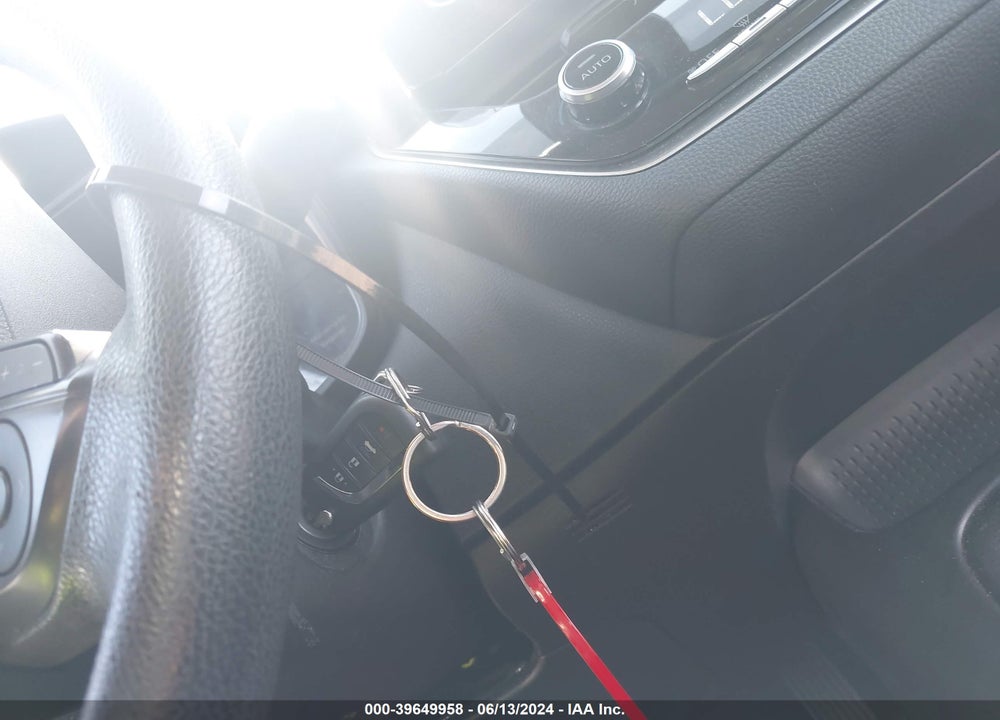 2021 TOYOTA COROLLA LE VIN: 5YFEPMAE3MP221185