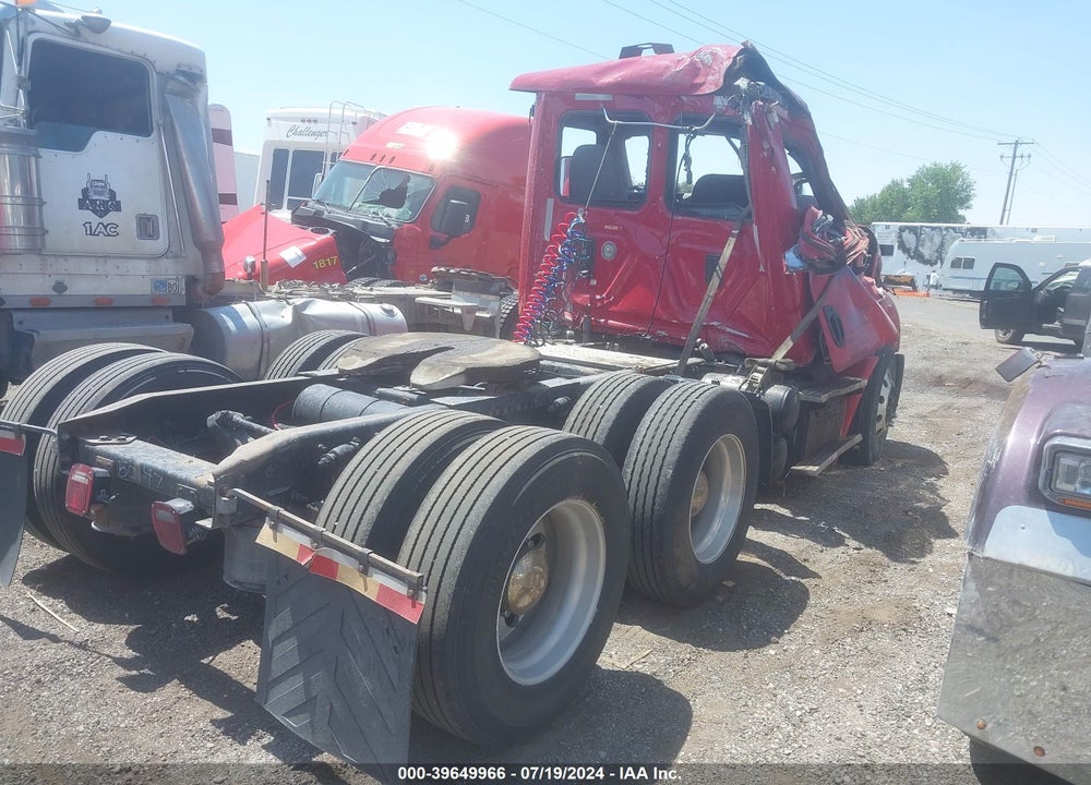 2013 FREIGHTLINER CASCADIA 113 VIN: 1FUJGBDVXDSFD9325