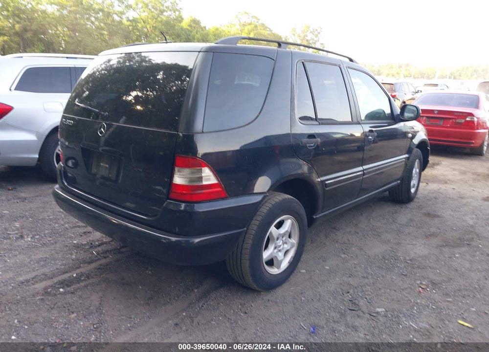 2001 MERCEDES-BENZ ML 320 VIN: 4JGAB54E31A288704