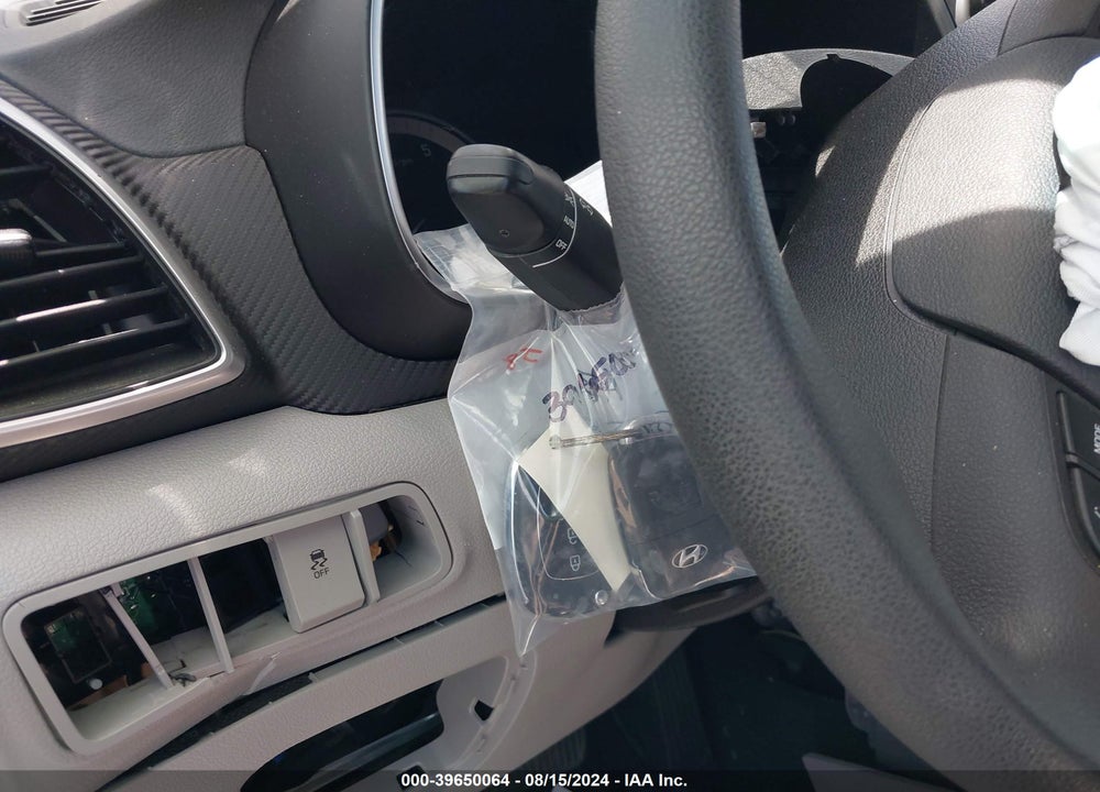 2019 HYUNDAI TUCSON SE VIN: KM8J23A4XKU897773