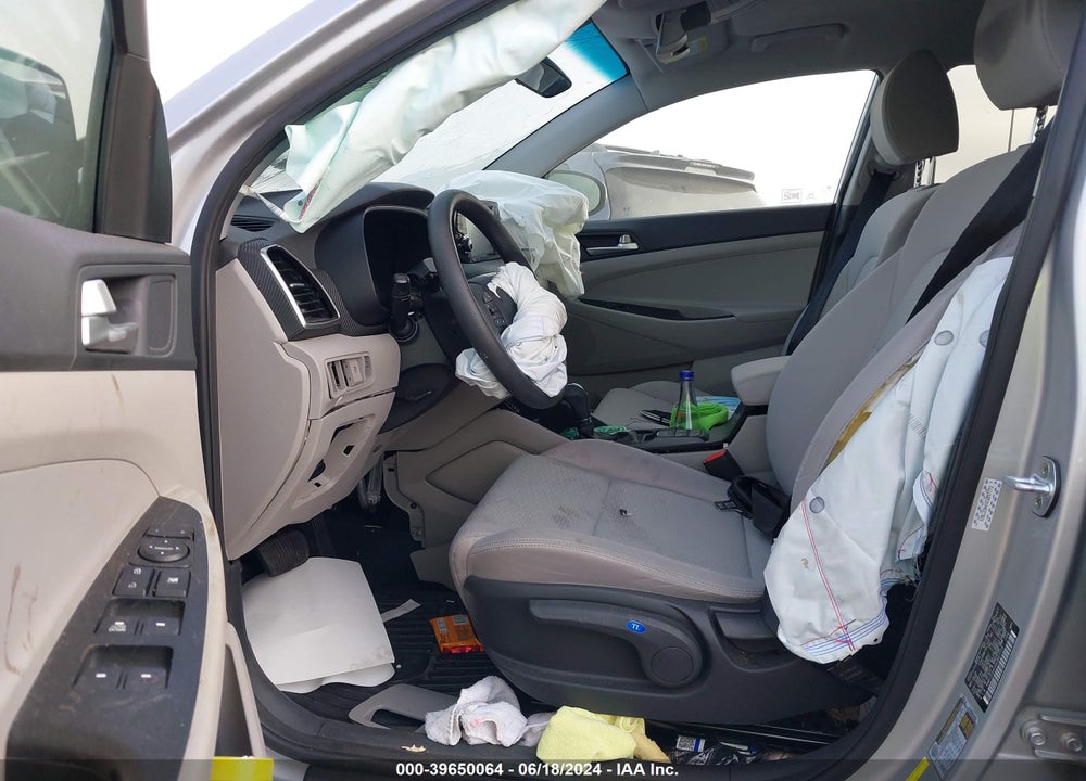 2019 HYUNDAI TUCSON SE VIN: KM8J23A4XKU897773
