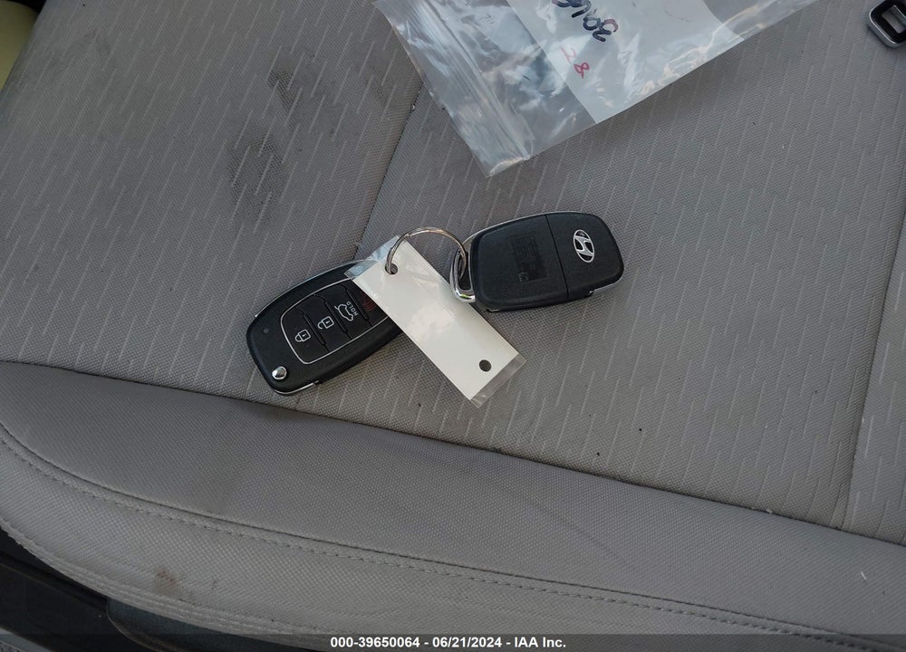 2019 HYUNDAI TUCSON SE VIN: KM8J23A4XKU897773