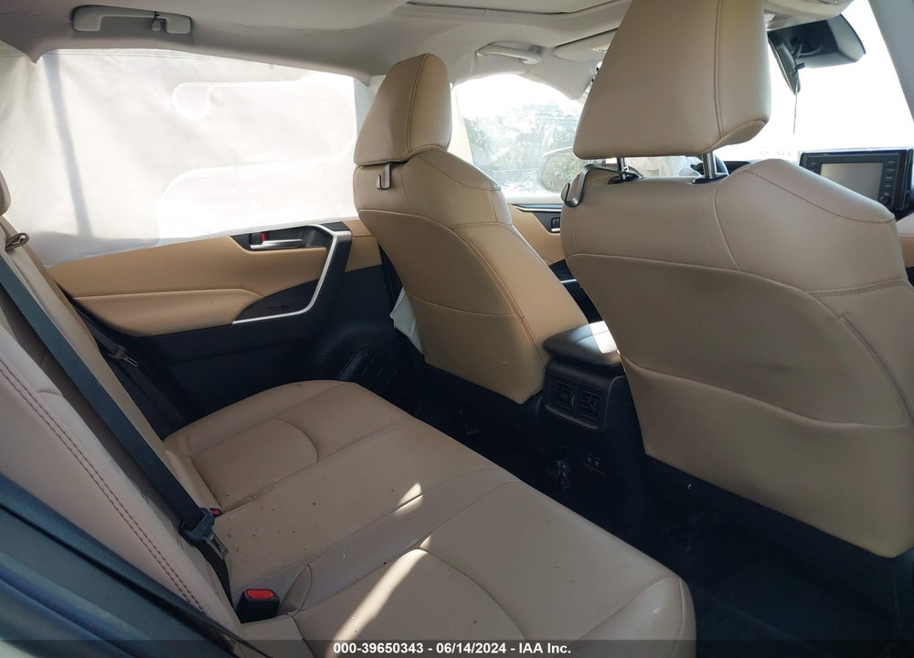 2019 TOYOTA RAV4 XLE PREMIUM VIN: JTMC1RFV8KD038864