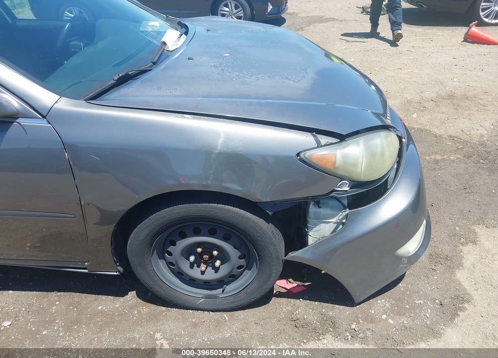 2005 TOYOTA CAMRY SE VIN: 4T1BE32K75U561995