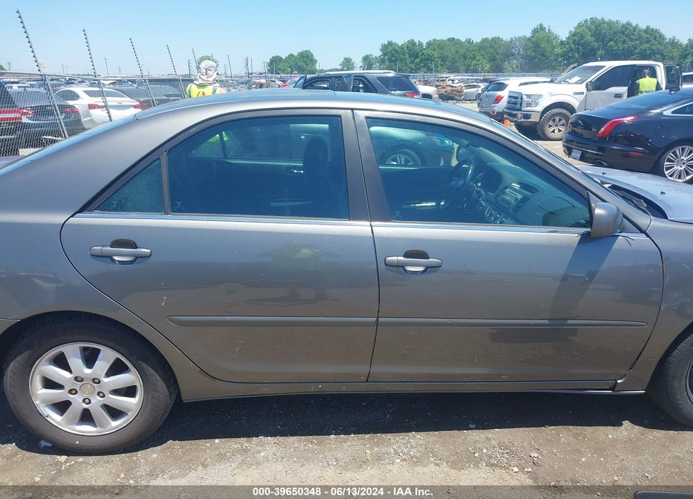 2005 TOYOTA CAMRY SE VIN: 4T1BE32K75U561995