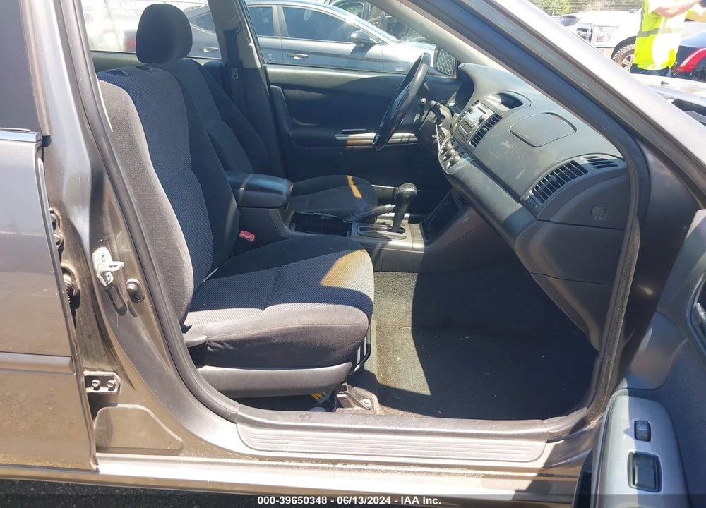 2005 TOYOTA CAMRY SE VIN: 4T1BE32K75U561995