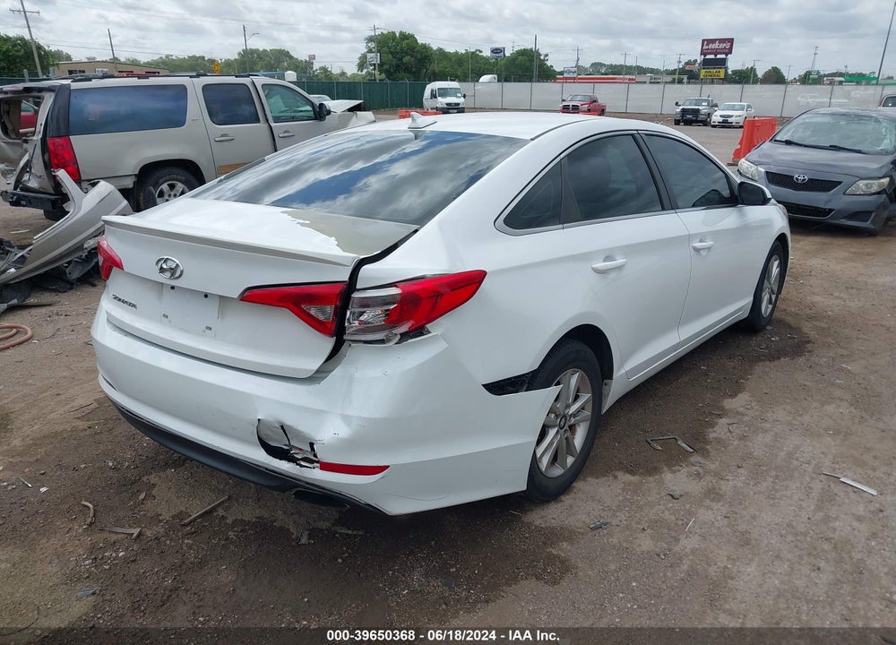 2015 HYUNDAI SONATA SE VIN: 5NPE24AF6FH059074