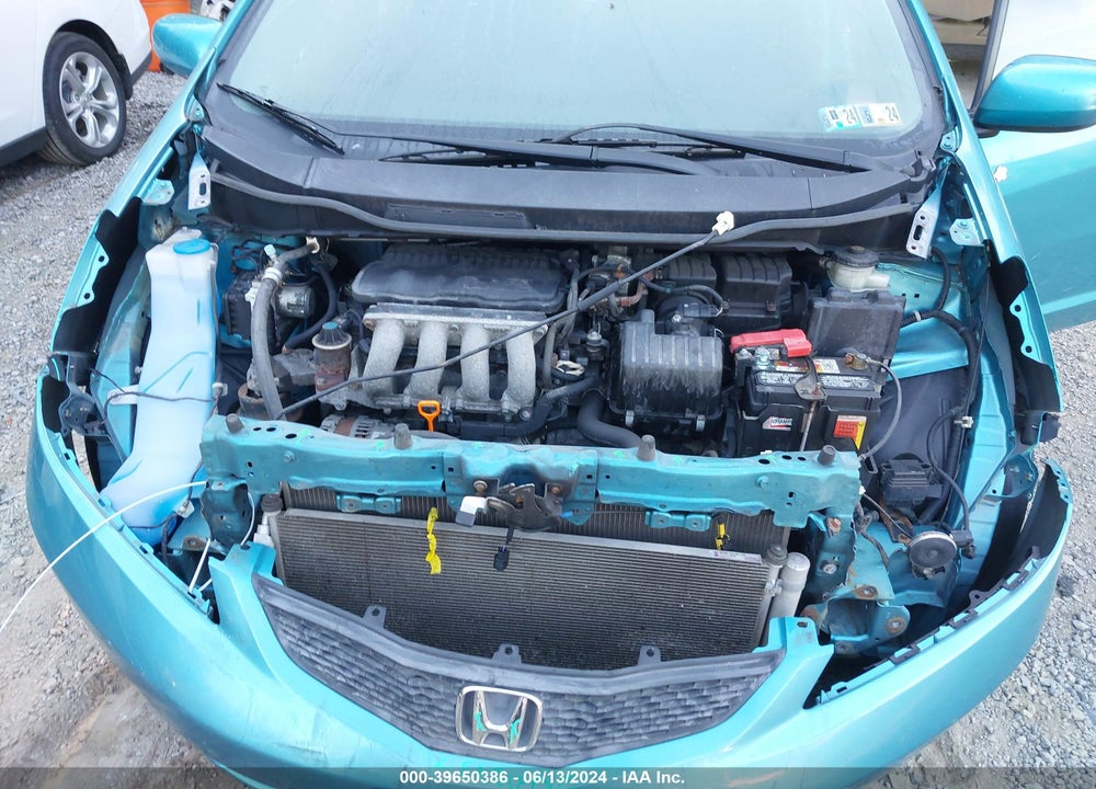 2012 HONDA FIT VIN: JHMGE8H34CC028270