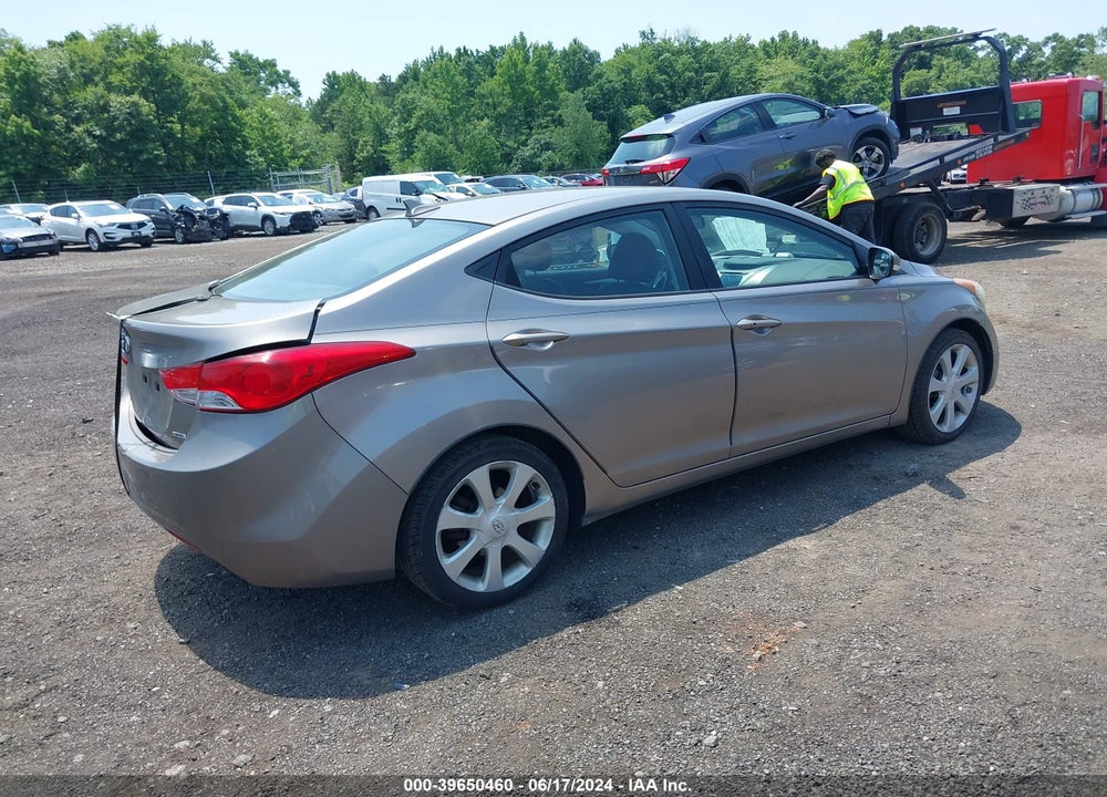 2011 HYUNDAI ELANTRA LIMITED VIN: 5NPDH4AE1BH039830