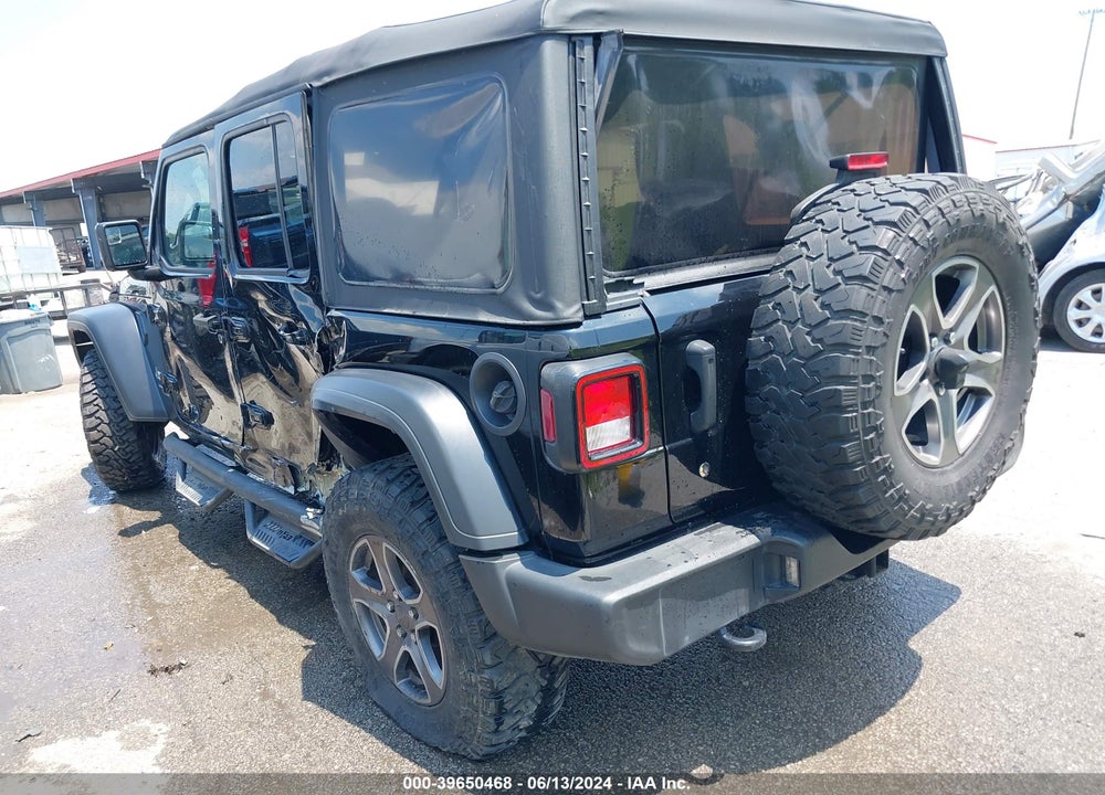 2018 JEEP WRANGLER UNLIMITED SPORT S 4X4 VIN: 1C4HJXDG0JW121349