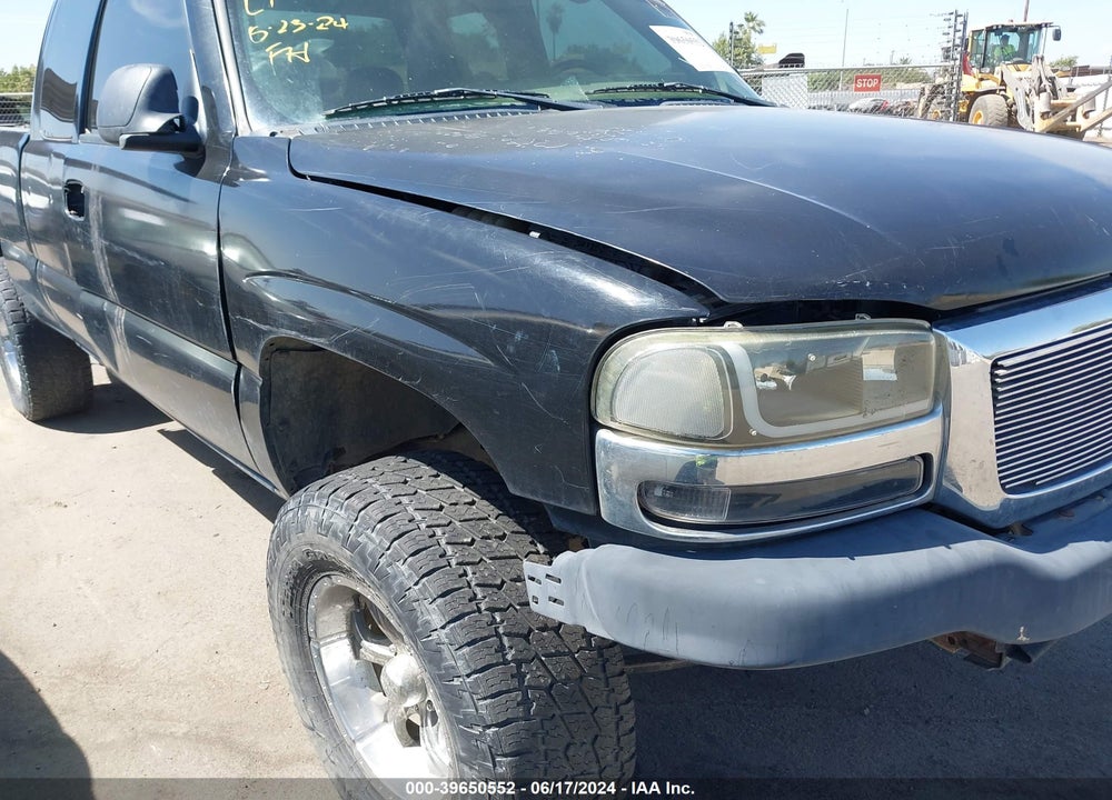 2004 GMC SIERRA 1500 SLE VIN: 2GTEK19TX41333027