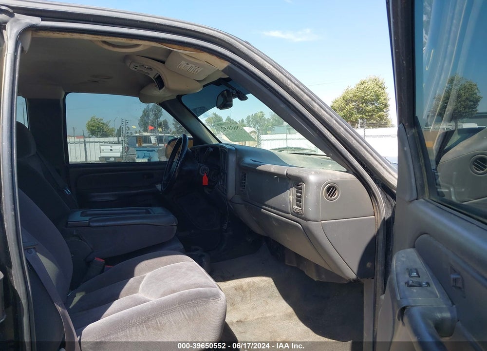 2004 GMC SIERRA 1500 SLE VIN: 2GTEK19TX41333027
