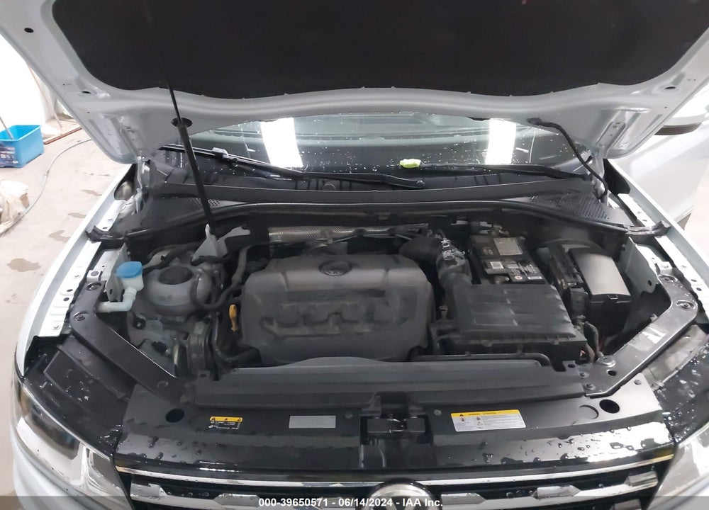 2018 VOLKSWAGEN TIGUAN 2.0T SE/2.0T SEL VIN: 3VV3B7AX8JM078649